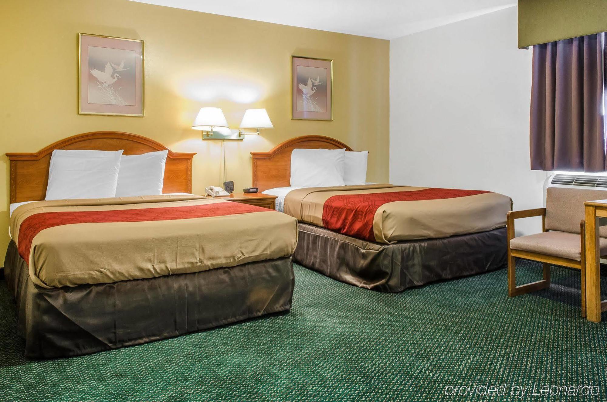 Econo Lodge Inn & Suites Denver Esterno foto