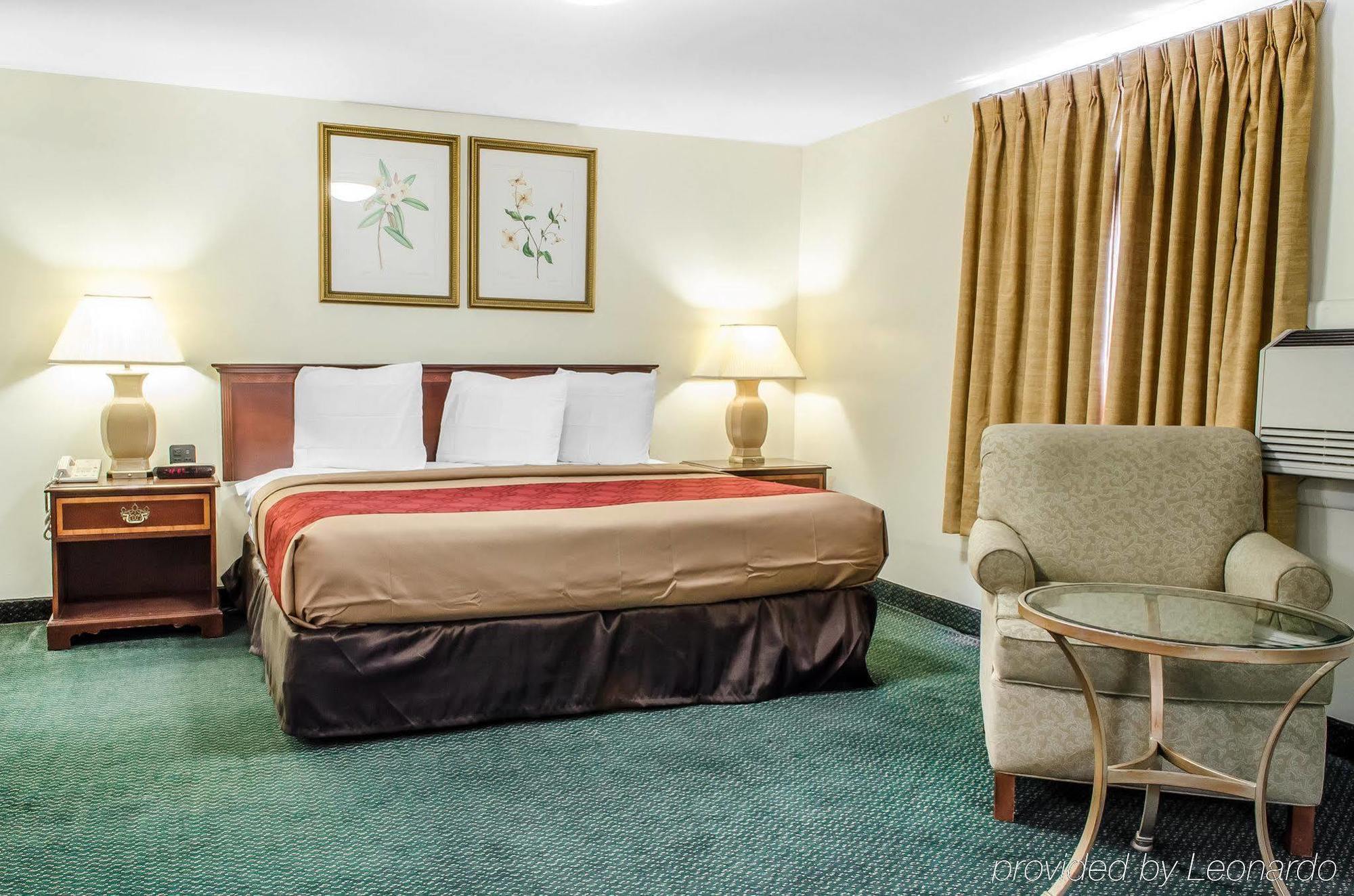 Econo Lodge Inn & Suites Denver Esterno foto