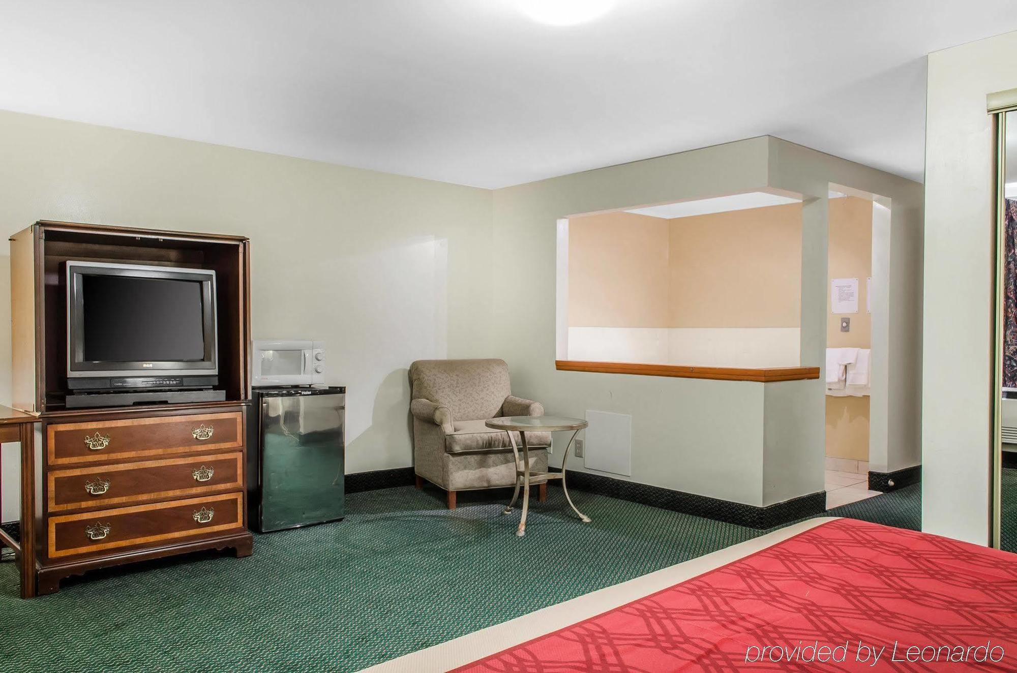 Econo Lodge Inn & Suites Denver Esterno foto