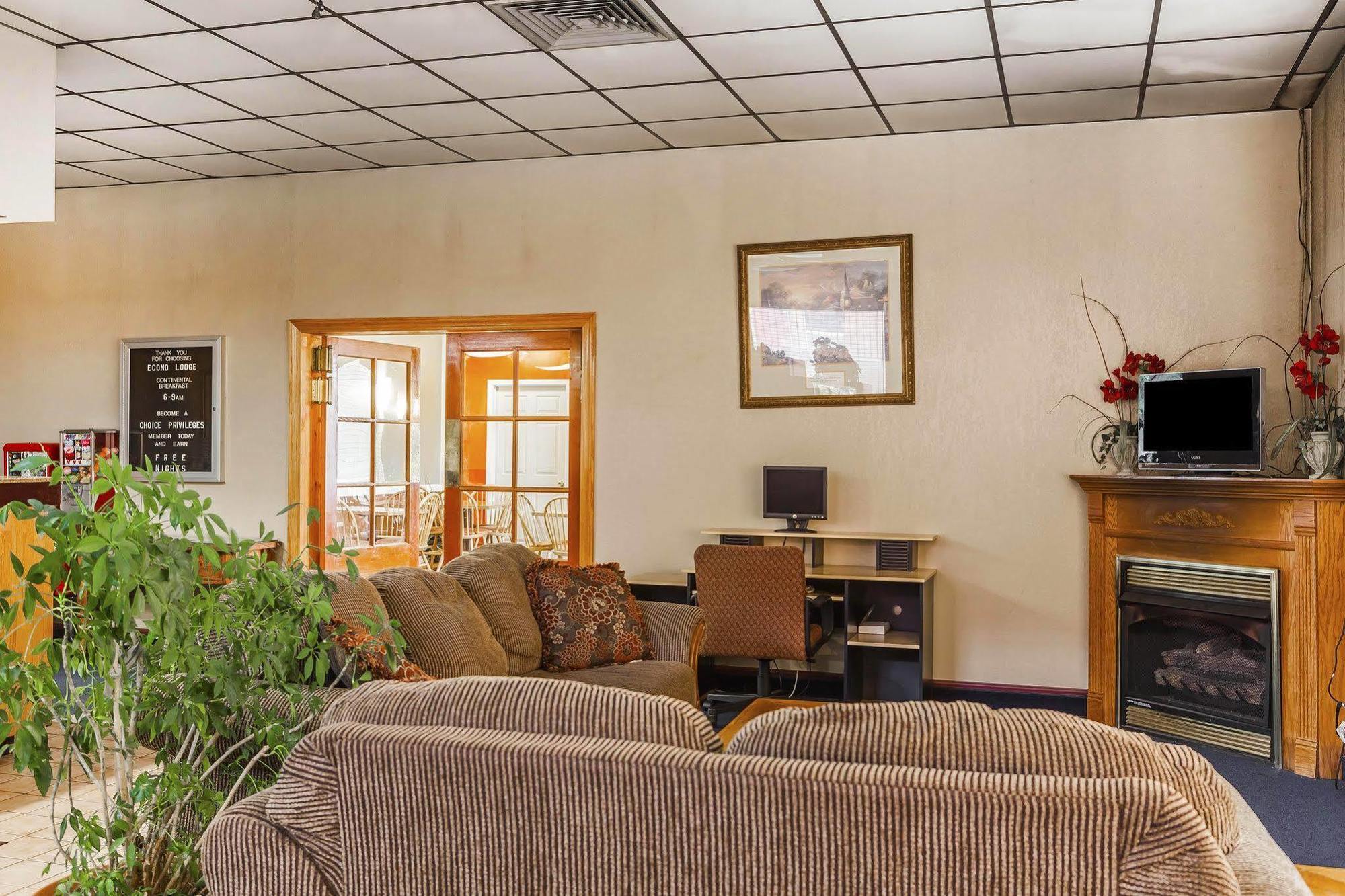 Econo Lodge Inn & Suites Denver Esterno foto