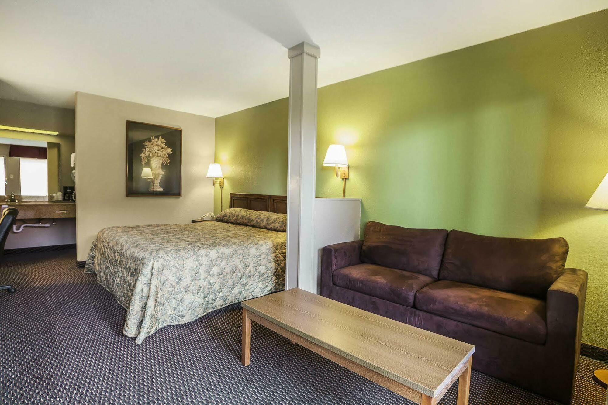 Econo Lodge Inn & Suites Denver Esterno foto